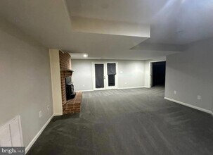 13216 Chestnut Oak Dr in Gaithersburg, MD - Foto de edificio - Building Photo