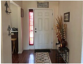 684 Gladiolus Dr in Columbia, SC - Building Photo - Building Photo