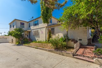 115-119 N Catalina St in Los Angeles, CA - Building Photo - Building Photo