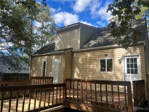 3505 Colonnade Dr in Ettrick, VA - Building Photo - Building Photo