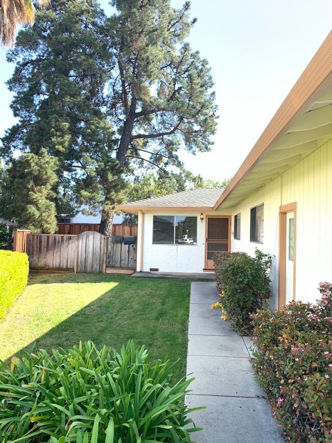1252-1254 Valerian Ct in Sunnyvale, CA - Building Photo - Building Photo