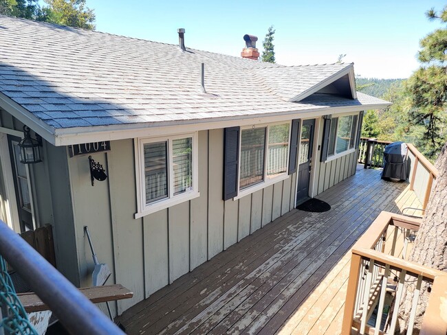 property at 1004 Chillon Dr