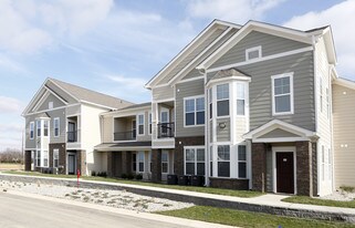 Alinium at Zionsville in Zionsville, IN - Building Photo