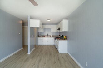 16030-16032 Central Ave in La Puente, CA - Building Photo - Building Photo