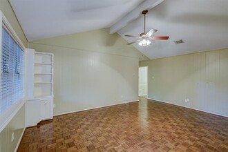12838 Westella Dr in Houston, TX - Building Photo - Building Photo