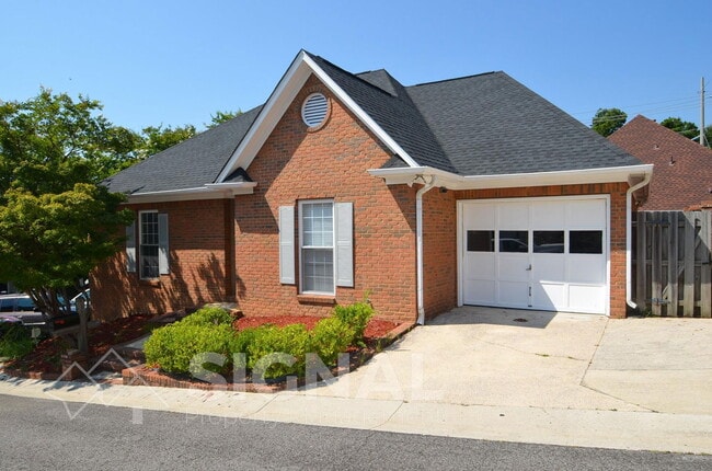 2825-2827 7 Oaks Cir in Vestavia Hills, AL - Building Photo - Building Photo