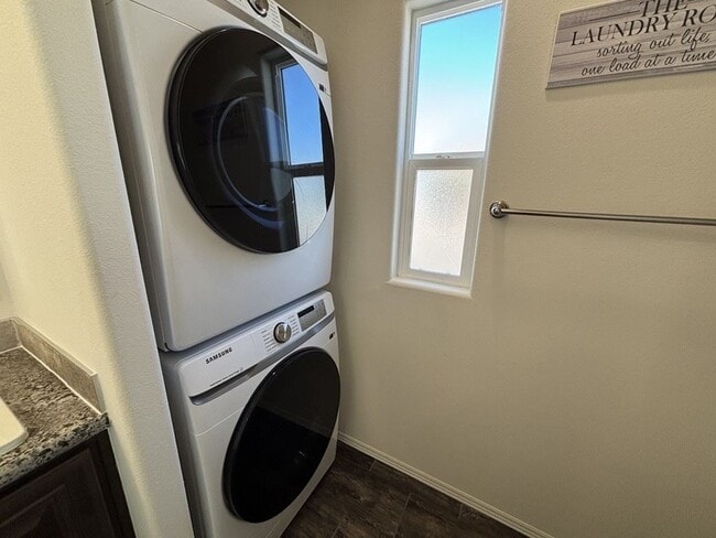 8700 E University Dr in Mesa, AZ - Building Photo - Building Photo