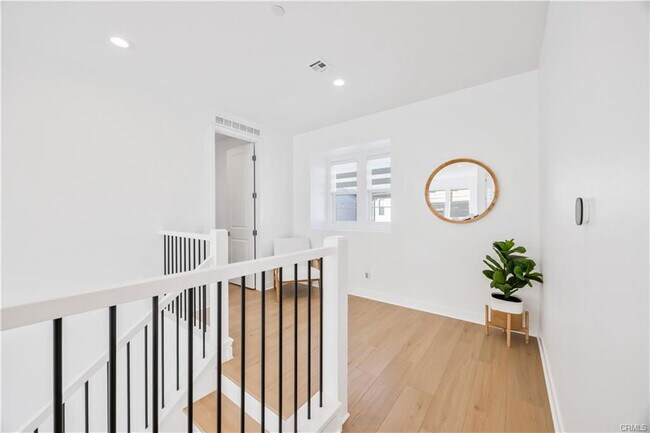 121 Fremont in Lake Forest, CA - Building Photo - Building Photo
