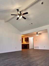 902 Country Aire Dr in Round Rock, TX - Building Photo - Building Photo