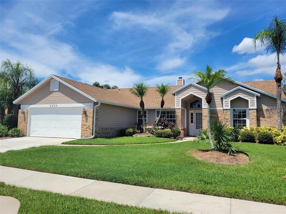 2735 Eagle Lake Dr in Orlando, FL - Building Photo