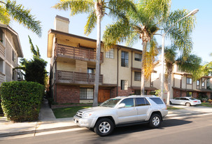 5132 Dunbar Drive Apartments