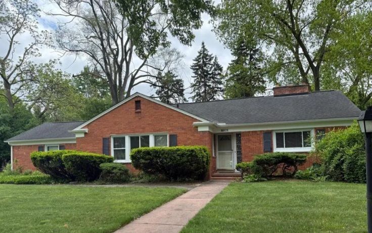 18171 Kilbirnie Ave in Lathrup Village, MI - Building Photo