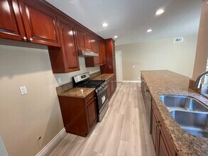 1180 Kildeer Ct in Encinitas, CA - Foto de edificio - Building Photo