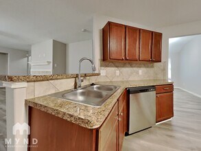 9876 Lace Flower Way in Conroe, TX - Foto de edificio - Building Photo