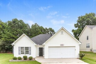 402 Lafayette St in Dallas, GA - Building Photo