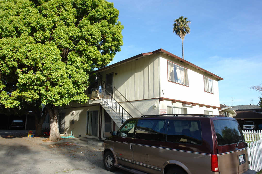 831 Opal Dr in San Jose, CA - Building Photo