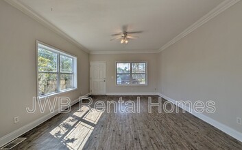 457 4th Ave S in Jacksonville Beach, FL - Building Photo - Building Photo