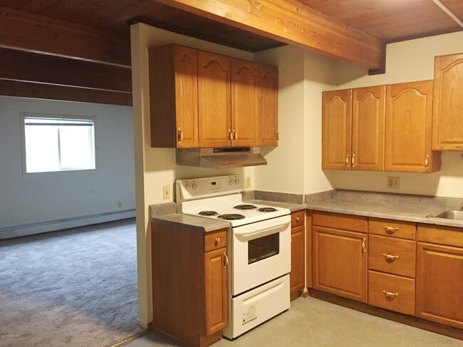 property at 2805 W 31st Ave
