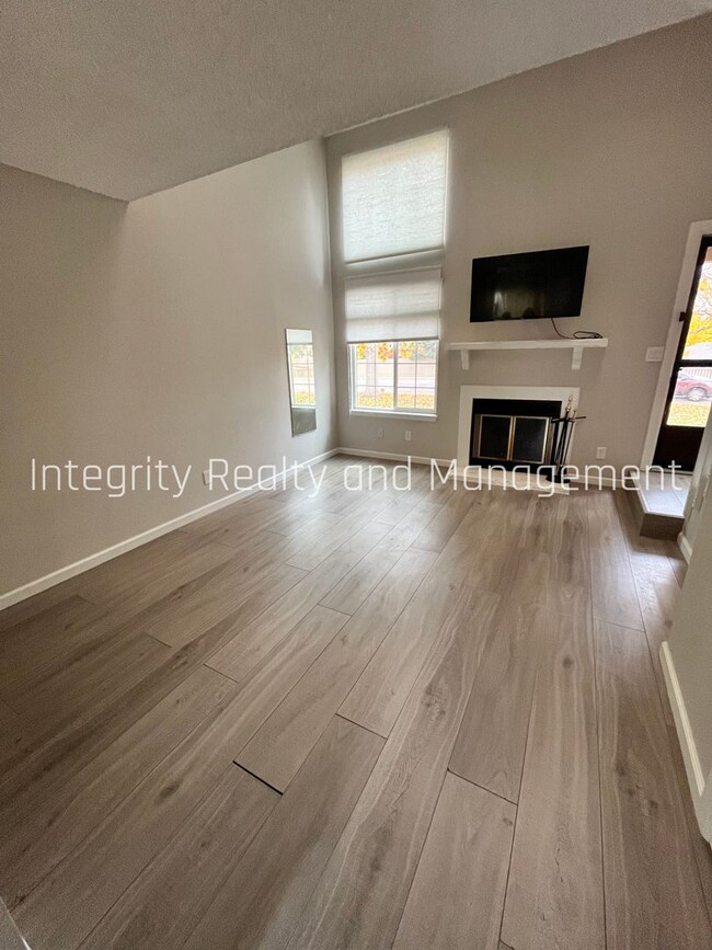 813 Summer Dr in Highlands Ranch, CO - Foto de edificio - Building Photo