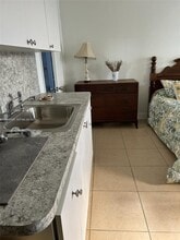 9525 SW 16th St in Miami, FL - Building Photo - Building Photo