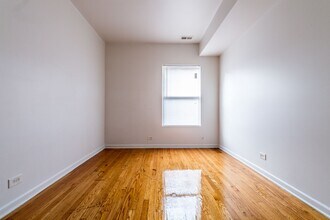 8155 S Maryland 836-42 E 82nd Chicago, IL 60619 in Chicago, IL - Building Photo - Building Photo