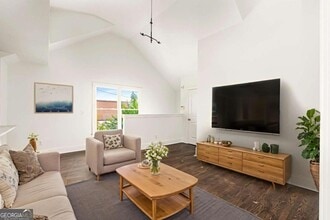 94 Lucy St SE, Unit A in Atlanta, GA - Building Photo - Building Photo