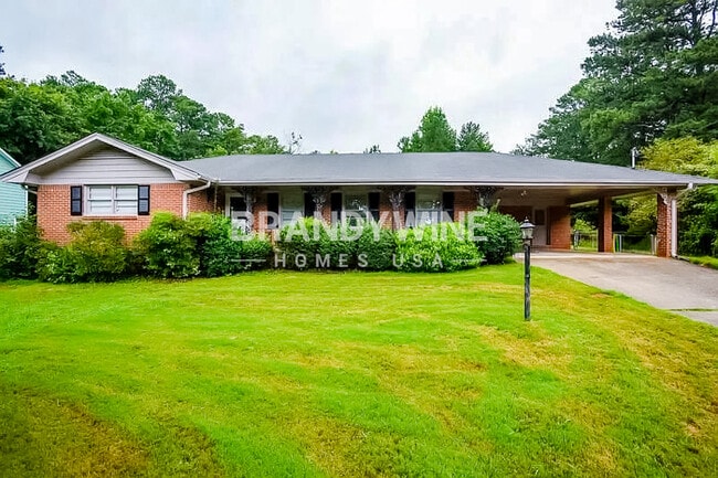 790 Aberdeen Dr in Stone Mountain, GA - Building Photo - Building Photo