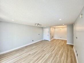 6126 Curry Ford Rd in Orlando, FL - Building Photo - Building Photo