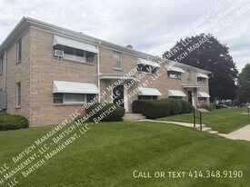 4321 S 71st St in Greenfield, WI - Building Photo