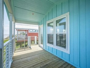 7030 FM 2354 in Beach City, TX - Foto de edificio - Building Photo