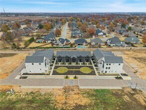 4625 S 47th St in Rogers, AR - Building Photo - Building Photo