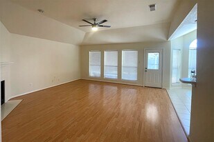 9502 Coast Bridge St in Houston, TX - Building Photo