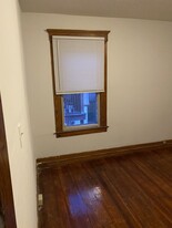 30 Carlisle St, Unit 2nd Fl in Springfield, MA - Building Photo - Building Photo