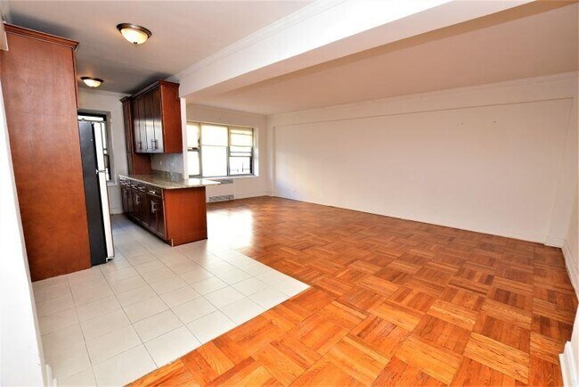 63-33 98th Pl in Queens, NY - Building Photo - Building Photo