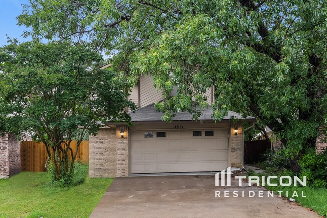 property at 3811 Clover Hill Ln