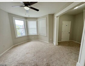645 Adams Ave, Unit 2 in Elizabeth, NJ - Building Photo - Building Photo
