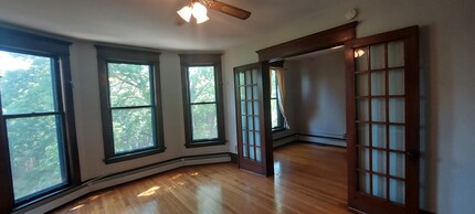 301 Dayton Ave in St. Paul, MN - Building Photo - Interior Photo