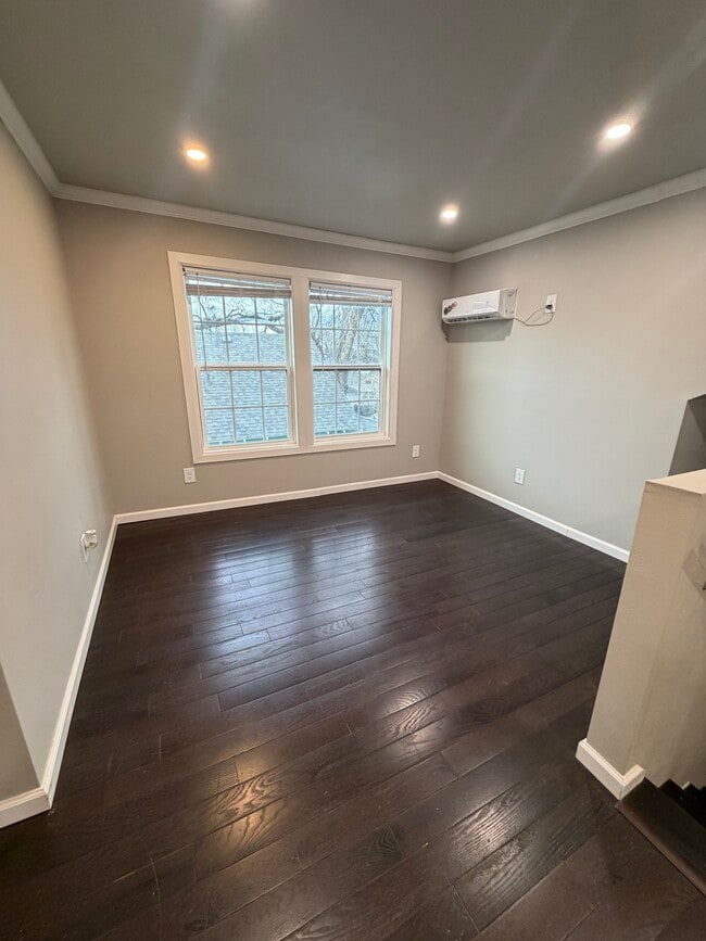 817 S Quaker Ave, Unit Quiet 1BR Upstairs Unit i in Tulsa, OK - Building Photo - Building Photo