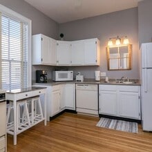 96 North St, Unit 1 in Portland, ME - Foto de edificio - Building Photo