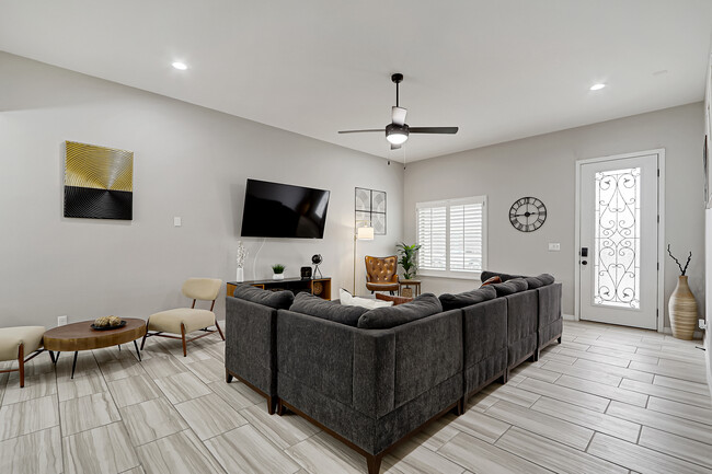 1109 Paseo de Suerte Dr, Unit 1109 Paseo de Suerte Dr in Horizon City, TX - Building Photo - Building Photo