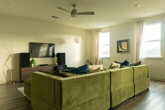 7716 Jacobean WY in Austin, TX - Building Photo - Building Photo