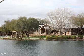 3775 E Santa Fe Ln in Gilbert, AZ - Building Photo - Building Photo