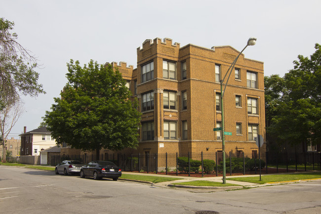 Bryn Mawr Apartments in Chicago, IL - Building Photo - Building Photo