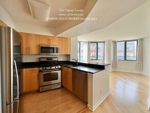 25 Forest St in Stamford, CT - Building Photo - Building Photo