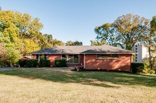 930 Havenhill Dr in Nashville, TN - Building Photo
