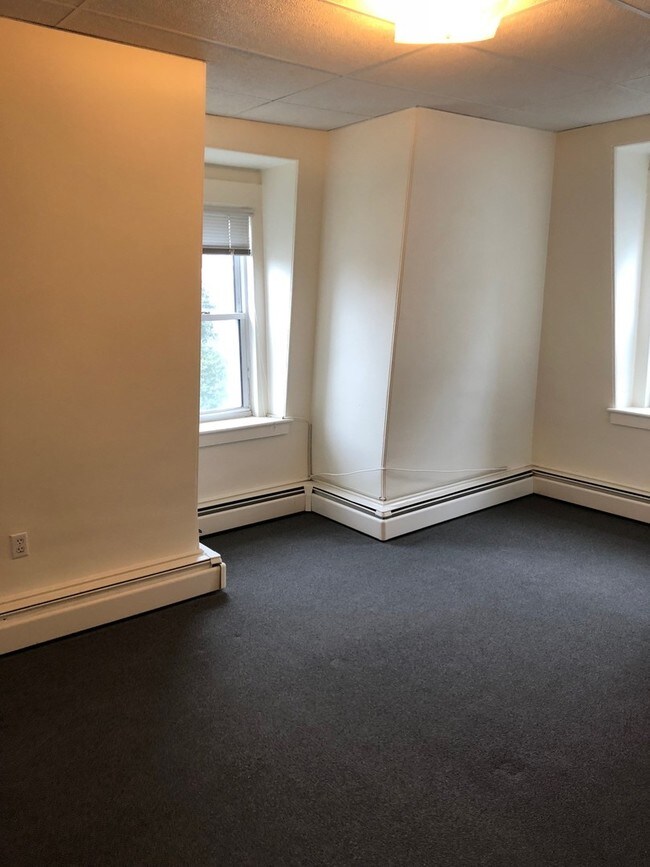 26 High St-Unit -3rd in Methuen, MA - Building Photo - Building Photo