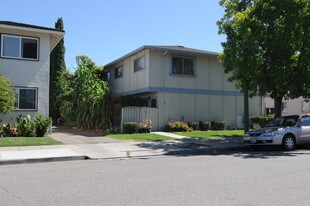 5440 Dellwood Way in San Jose, CA - Building Photo