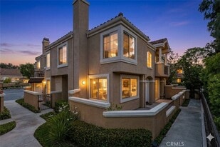 10 Bravo Ln in Aliso Viejo, CA - Building Photo
