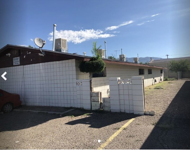 344 Charleston St NE in Albuquerque, NM - Building Photo - Building Photo