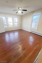 374 Myrtle Ave, Unit 1 in Irvington, NJ - Building Photo